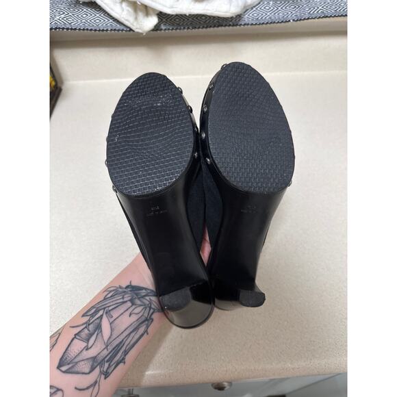 Y2K Stuart Weitzman Black Suede Heeled Studded Buckle Heeled Mules Size 7.5 - Picture 8 of 9